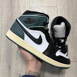 Nike Air Jordan 1 Mid SE White Black L Dew Retro FQ7818-100 12 Women / 10.5 Men